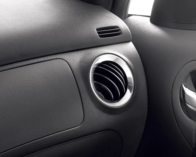 Citroen C3 Pluriel convertible — 7