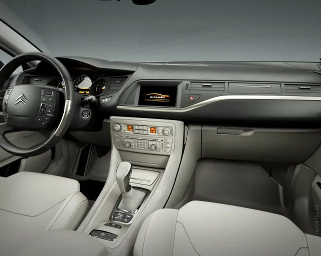 Citroen C5 седан — 14