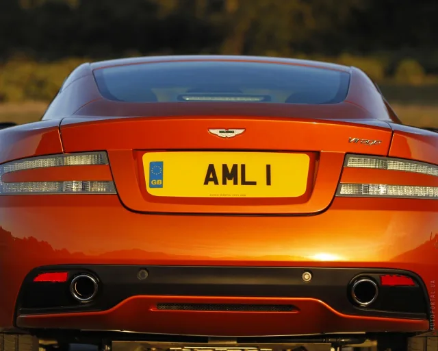 Aston Martin Virage 5.9 AT — 16