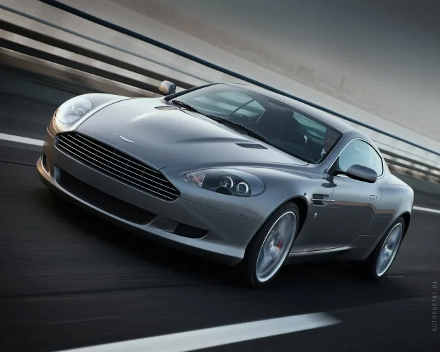 Aston Martin DB9 (Астон Мартин ДБ9) купе — 12