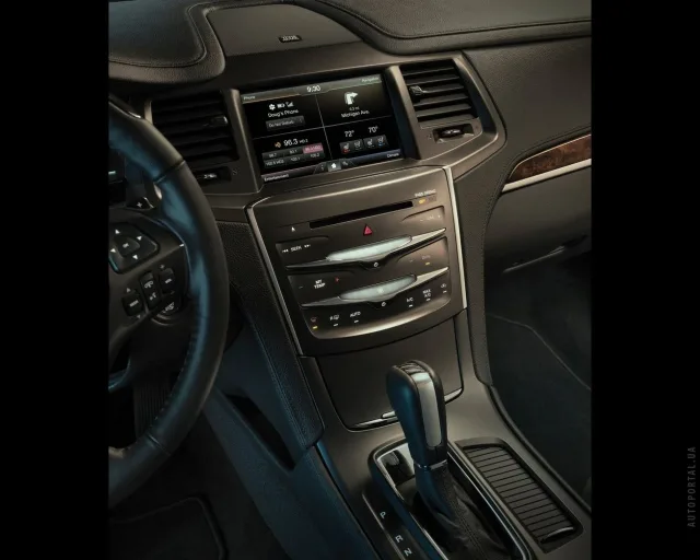 Lincoln MKS 3.5 AT AWD — 4