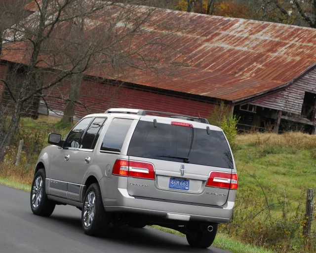 Lincoln Navigator 5.4 AT 4x4 — 21