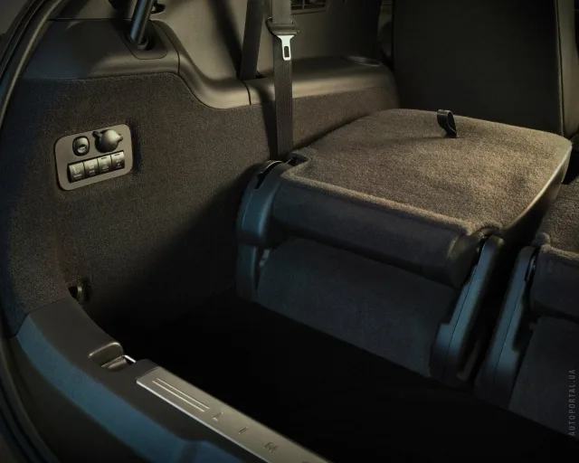 Lincoln MKT (Линкольн МКТ) кроссовер — 6