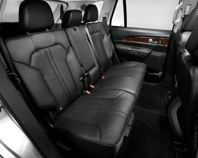 Lincoln MKX 3.7 AT — 14