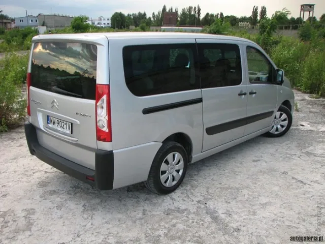Citroen Jumpy minivan — 7