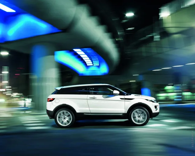 Land Rover Evoque 2011 тридверний кросовер — 18