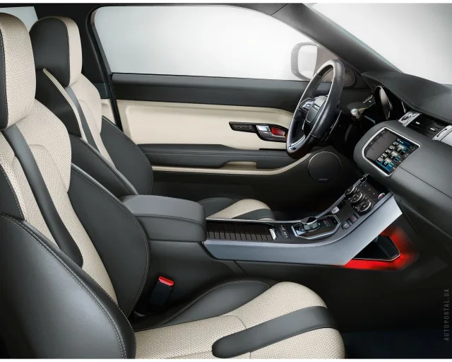 Land Rover Evoque 2011 тридверний кросовер — 9