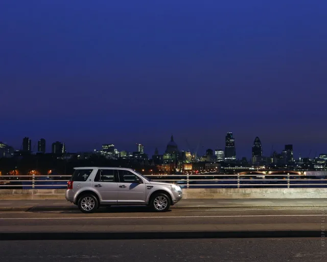 Land Rover Freelander 2 2.2D MT E — 21