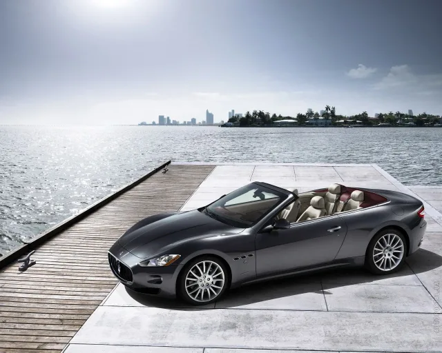 Maserati GranCabrio convertible — 7