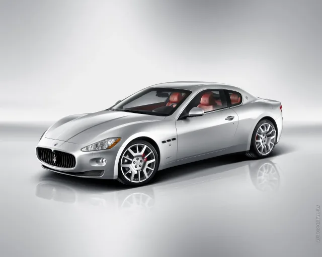 Maserati GranTurismo 4.2 AT — 16