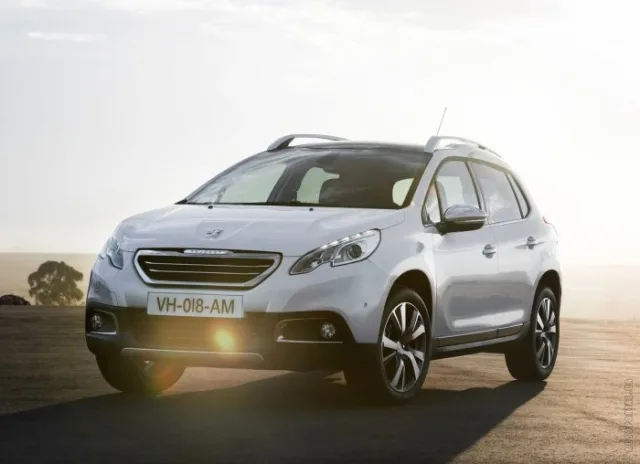 Peugeot 2008 2013 кросовер — 11