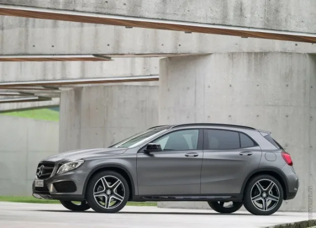 Mercedes-Benz GLA-Class 180 CDI MT — 13