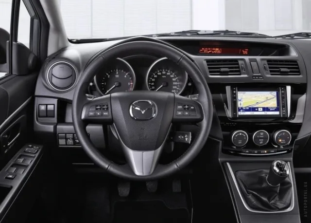 Mazda 5 2013 minivan — 5