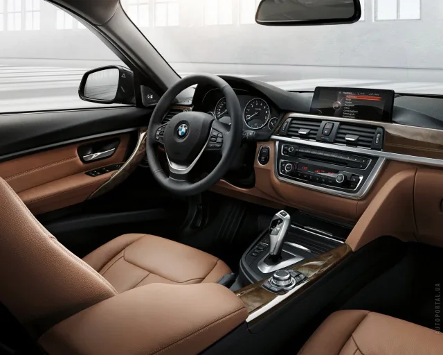 BMW 5 Series Touring 2013 station wagon — 3