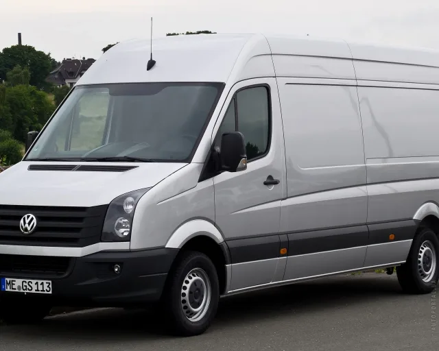 Volkswagen Crafter minivan — 6