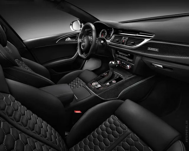 Audi RS6 Avant 2013 station wagon — 3