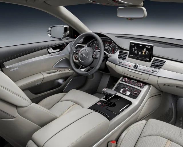 Audi A8 2014 sedan — 4