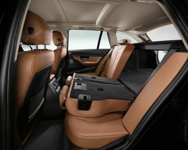 BMW 5 Series Touring 2013 station wagon — 2