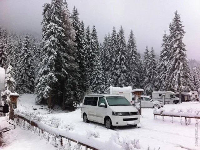 Volkswagen Multivan Edition 25 2.0 MT — 2