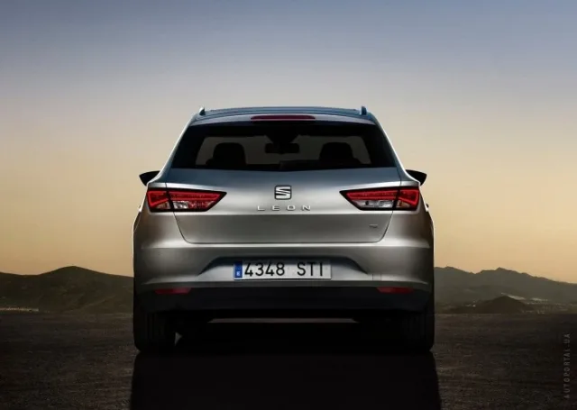 SEAT Leon ST 2013 універсал — 14