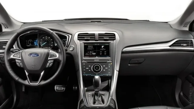 Ford Fusion USA sedan — 2