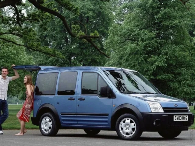 Ford Tourneo Connect 1.8 MT Trend Plus LWB — 7