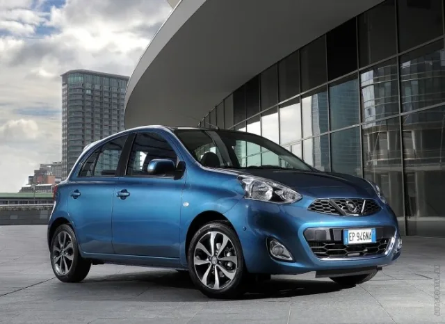 Nissan Micra 2013 5-дверний хетчбек — 9