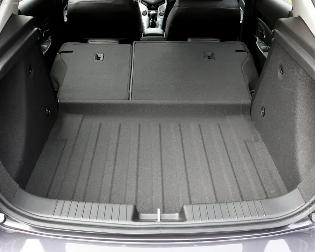 Chevrolet Cruze 2012 5d 2.0D AT LT — 5