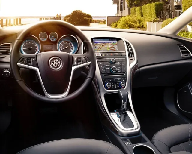 Buick Verano седан — 2