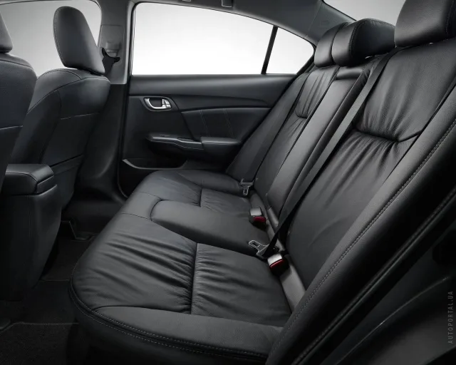 Honda Civic 2013 седан — 16