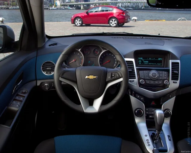 Chevrolet Cruze 2012 5d 2.0D AT LT — 4