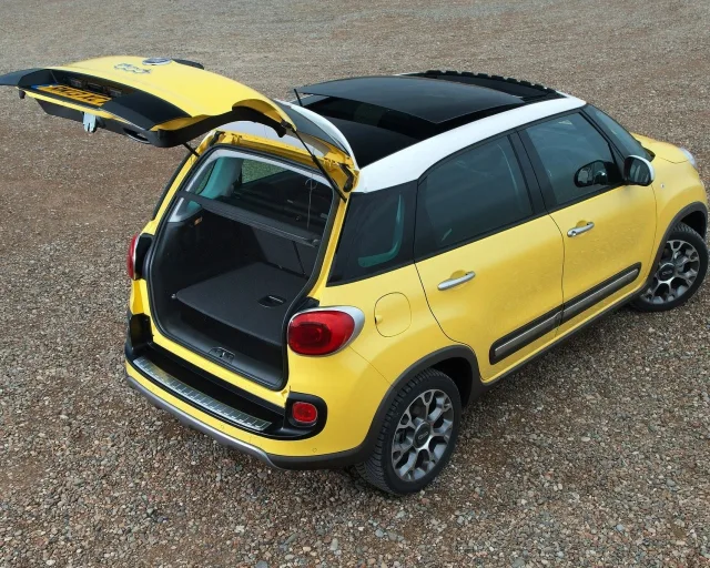 Fiat 500 L Trekking універсал — 12