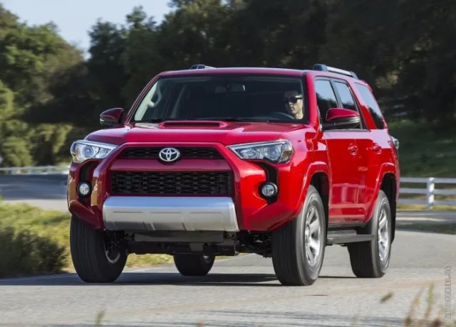 Toyota 4Runner 4.0 AT — 6
