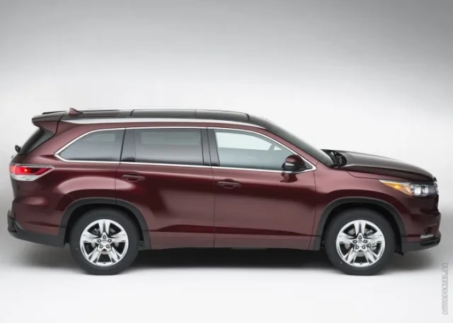 Toyota Highlander 2013 crossover — 6