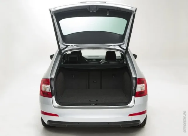 Skoda Octavia Combi A7 2013 — 7
