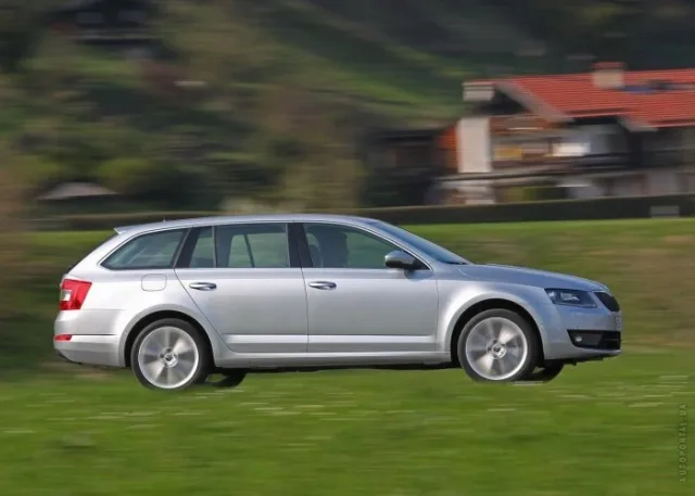 Skoda Octavia Combi A7 2013 — 15