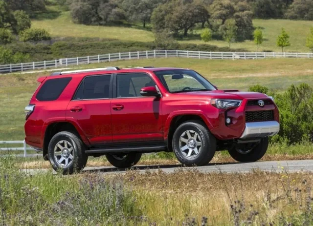 Toyota 4Runner 4.0 AT — 13