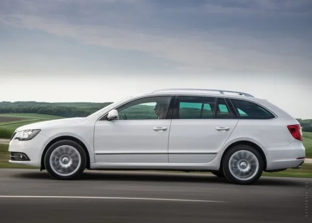 Skoda Superb Combi 1.8 TSI(152) MT Active — 11