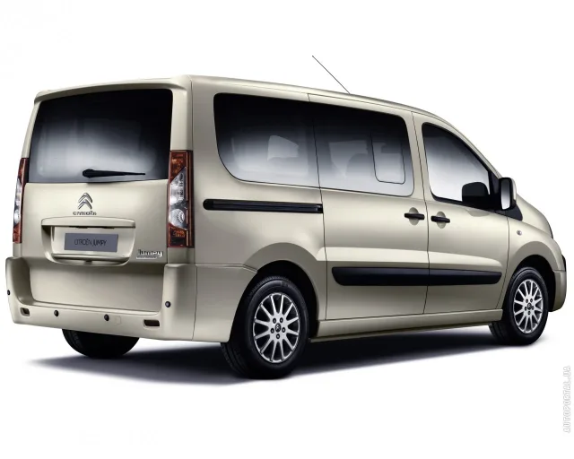 Citroen Jumpy minivan — 5