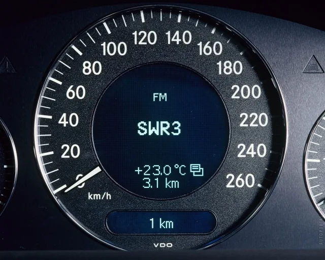 Mercedes-Benz CLK 320 CDI MT — 13