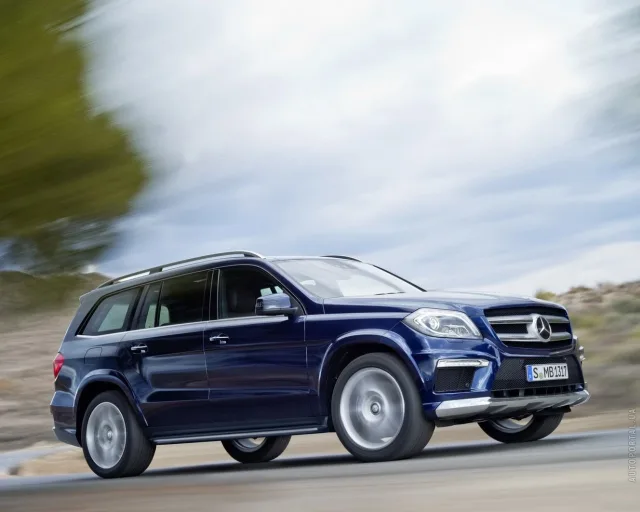 Mercedes-Benz GL-Class 2012 позашляховик — 17
