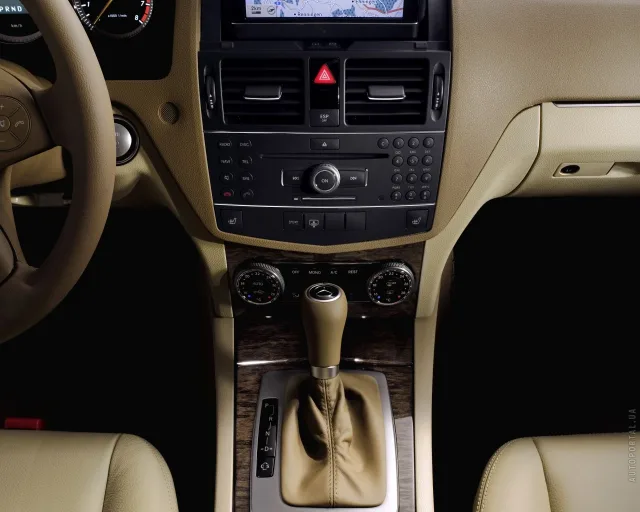 Mercedes-Benz C 320 CDI MT — 6
