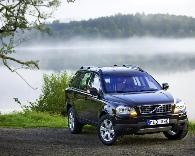 Volvo XC90 2.4D MT Kinetic — 21