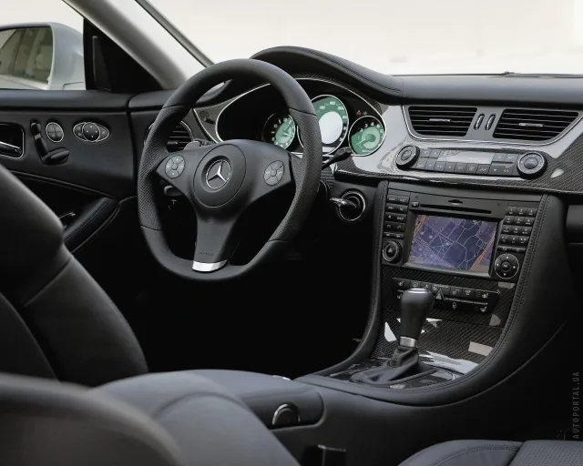 Mercedes-Benz CLS 500 AT — 4