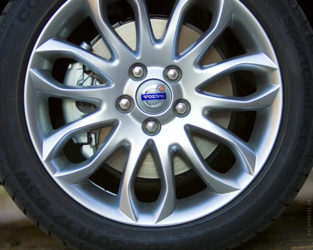 Volvo C30 2.0D MT Base — 22