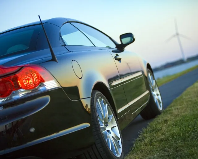 Volvo C70 2,4D AT Summum — 24