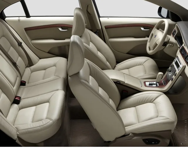 Volvo S80 седан — 25