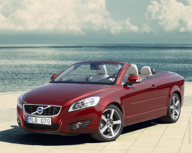 Volvo C70 2.4 MT Summum — 12