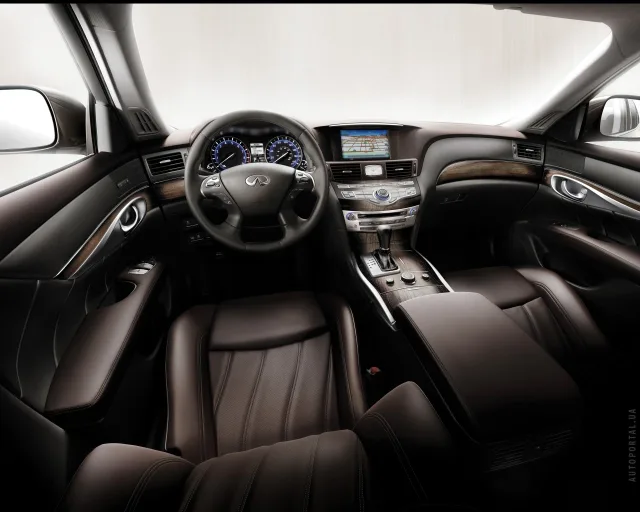 Infiniti M/Q70 седан — 17