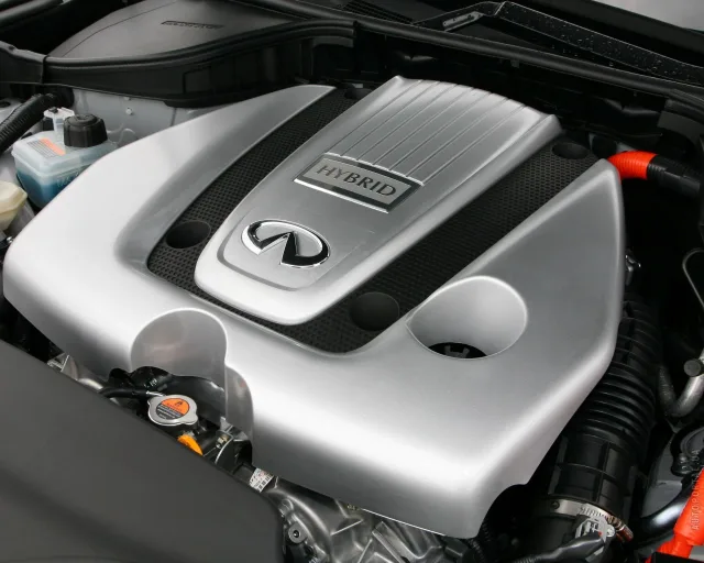 Infiniti M/Q70 седан — 25